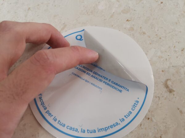 Adesivi e Stickers in PVC resistenti - immagine 2