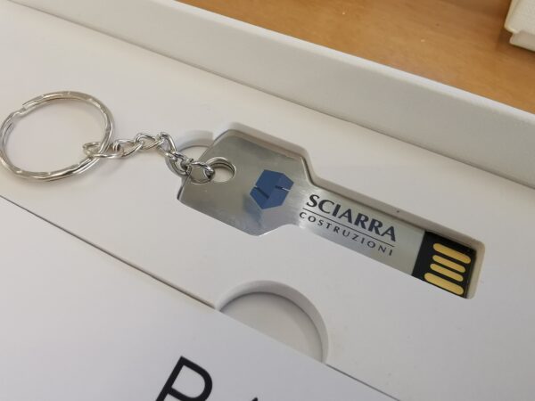 Chiavetta USB forma chiave - immagine 3